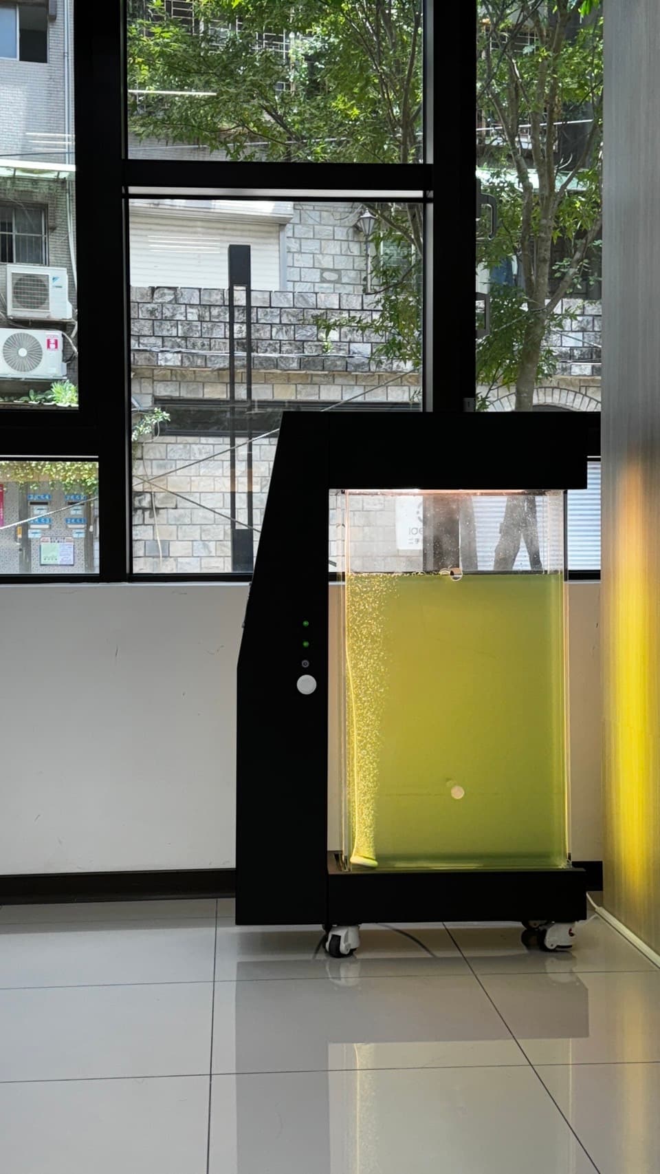 綠藻機空間展示